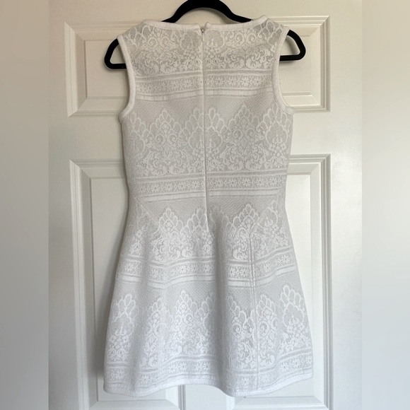 EUC Leon Max Limited Edition White Lace Dress - Picture 2 of 7